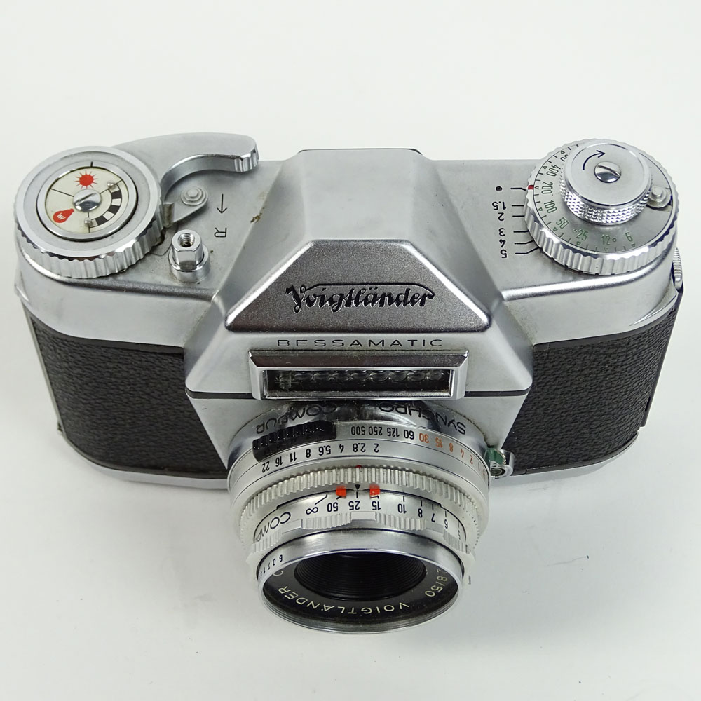 Vintage Voigtlander Bessamatic Camera with Leather Case.