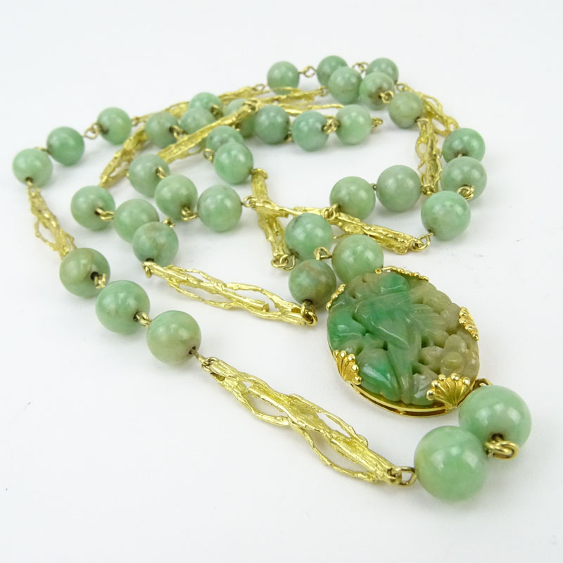 Vintage Chinese 18 Karat Yellow Gold, Carved Jade and Jade Bead Necklace