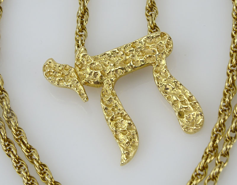 Vintage 14 Karat Yellow Gold 'Chai' Pendant Necklace