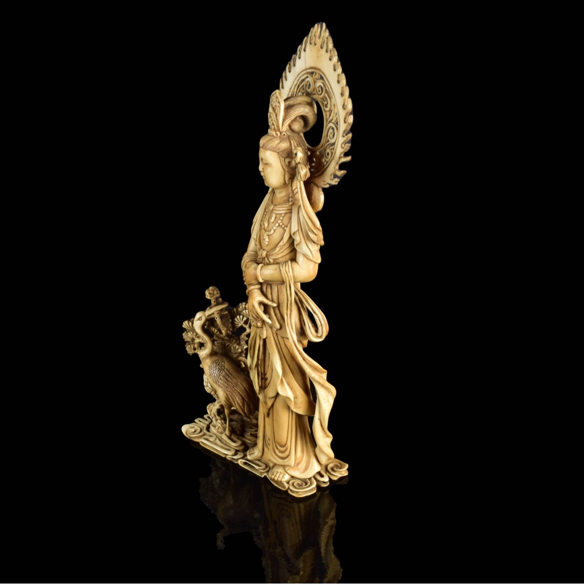 Antique Japanese Carved Guanyin Figurine