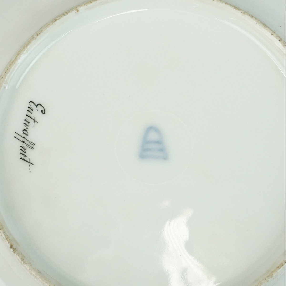 19C Royal Vienna Porcelain Plate "Amor"