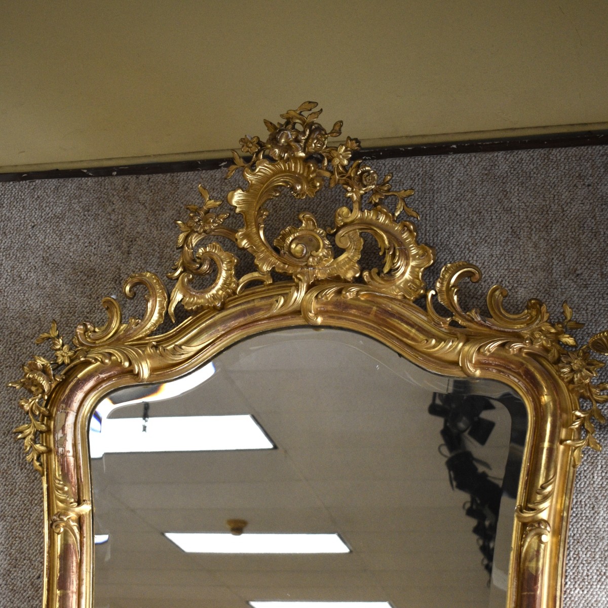 French Rococo Carved Gilt Mirror