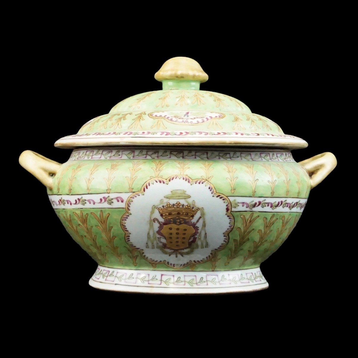 Chinese Covered Porcelain Tureen