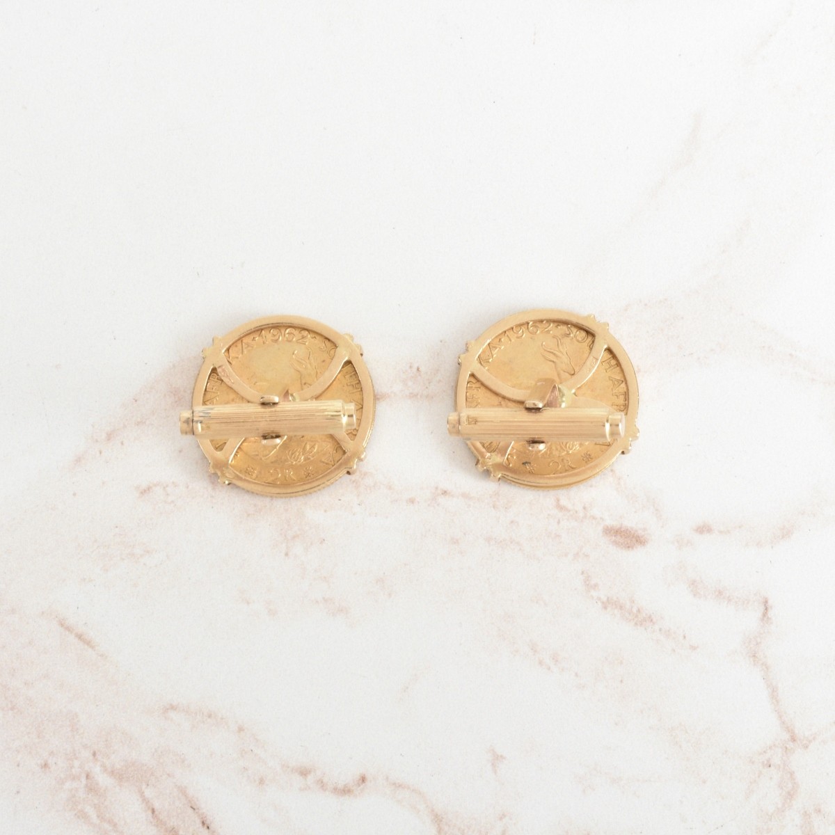 Gold Coin and 18K Cufflinks