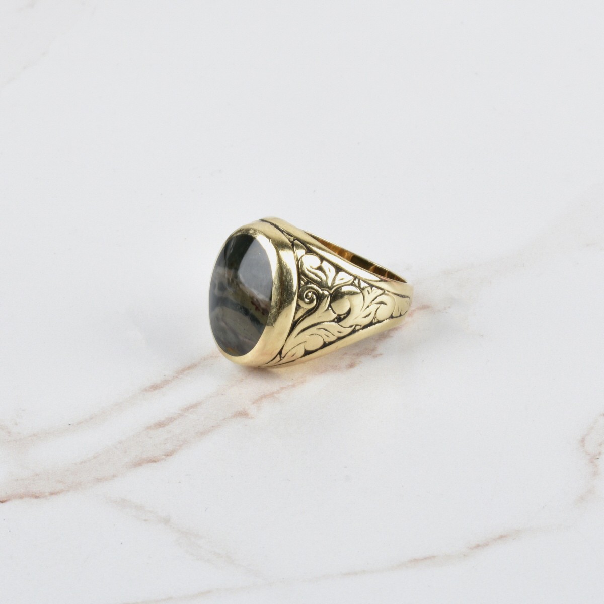 Agate and 14K Ring