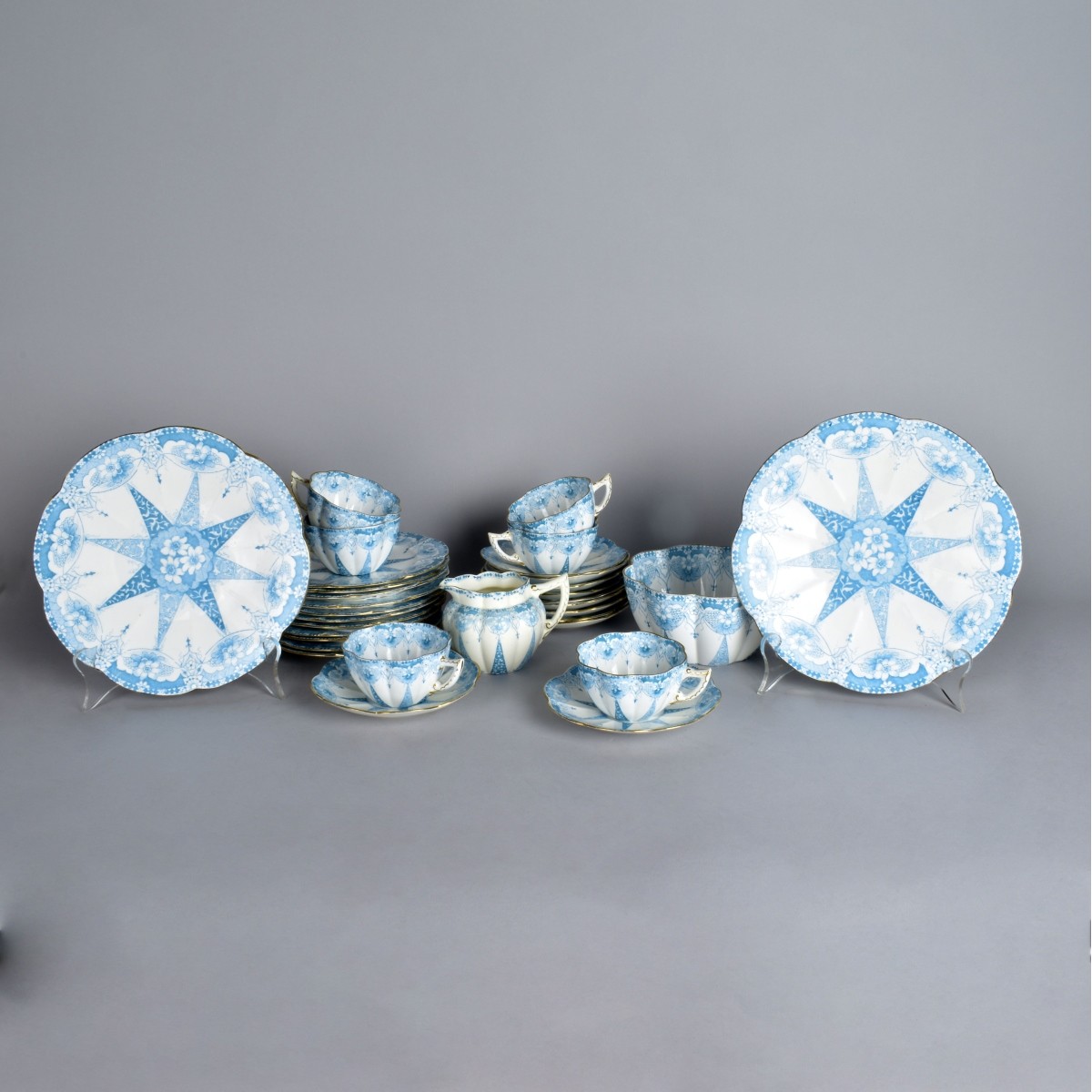(32) Pc. Wileman & Co. Porcelain Tableware