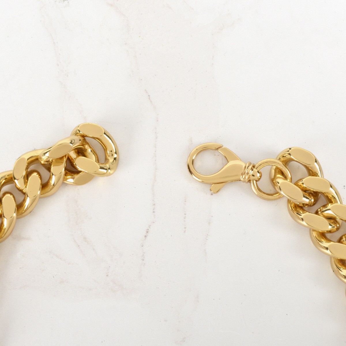 Ladies Gold Tone Cuban Link Necklace