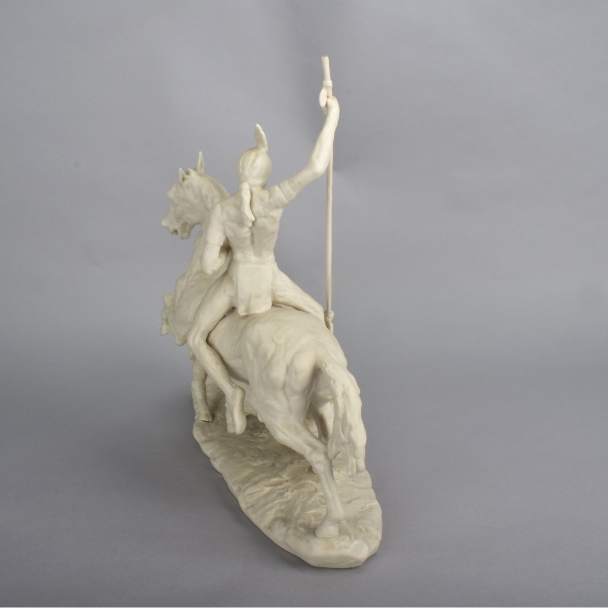 Lg. Ispanky "The Hunt" Figurine