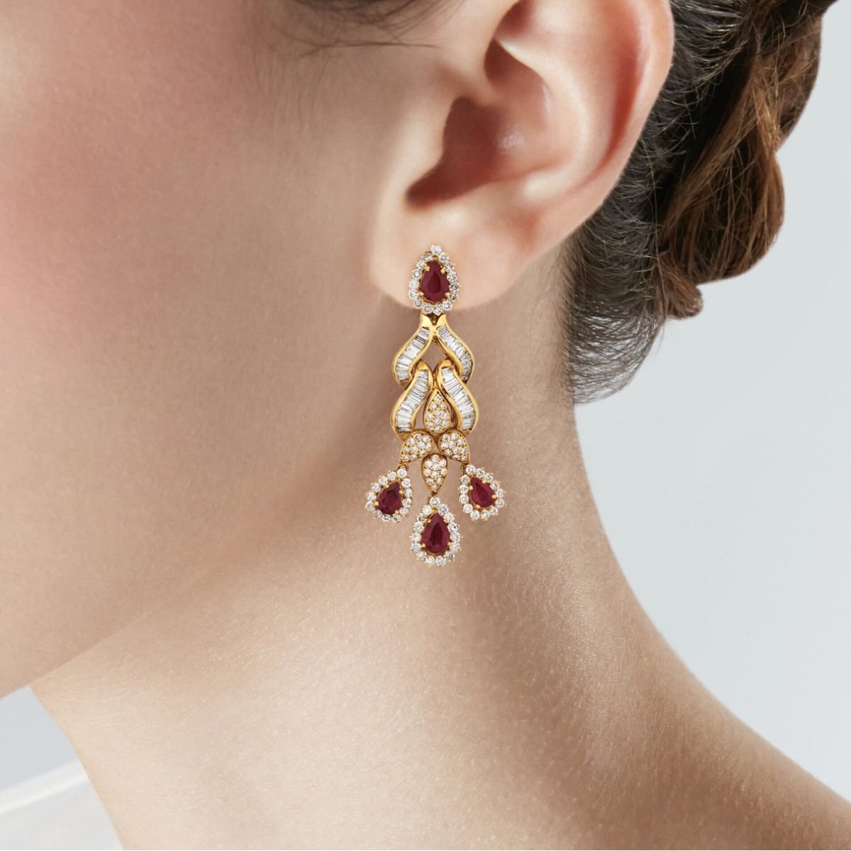 Yessayan Ruby, Diamond and 18K Suite