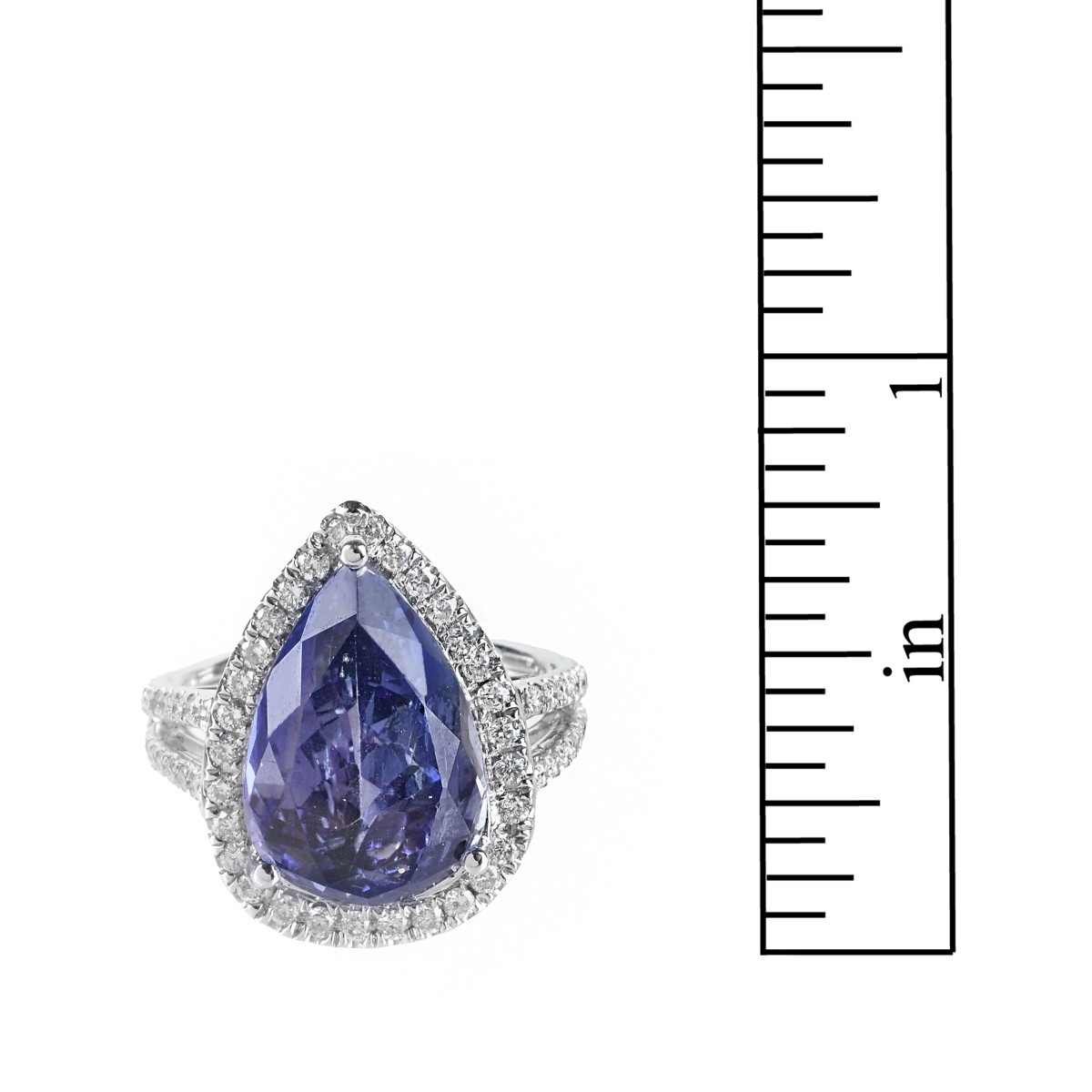 Tanzanite, Diamond and 18K Ring
