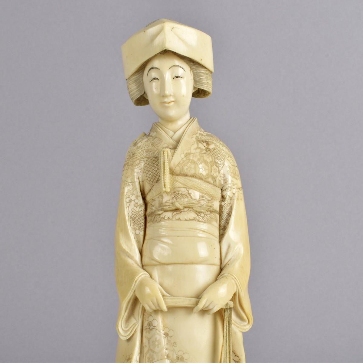 Antique Japanese Geisha Figurine