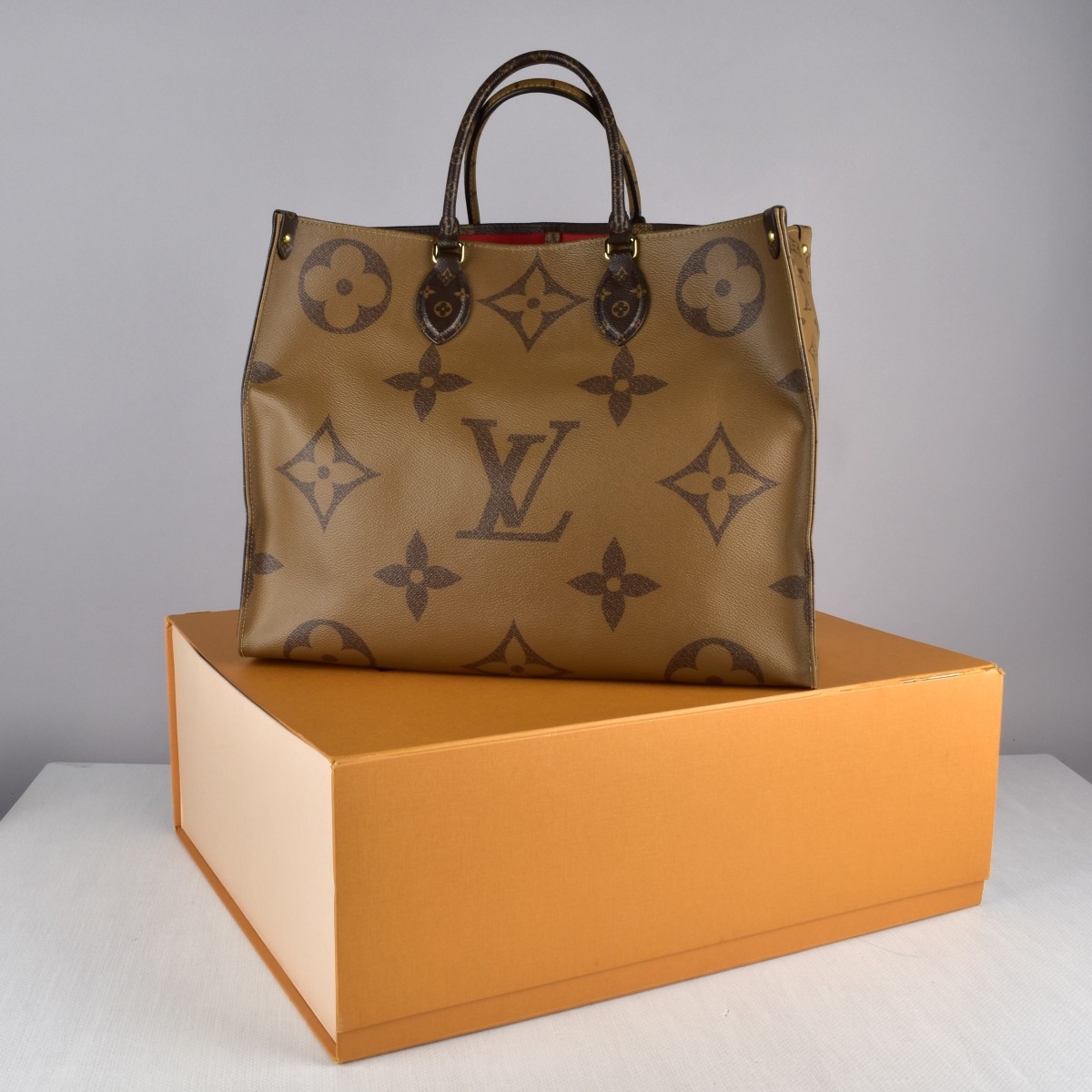 Louis Vuitton 