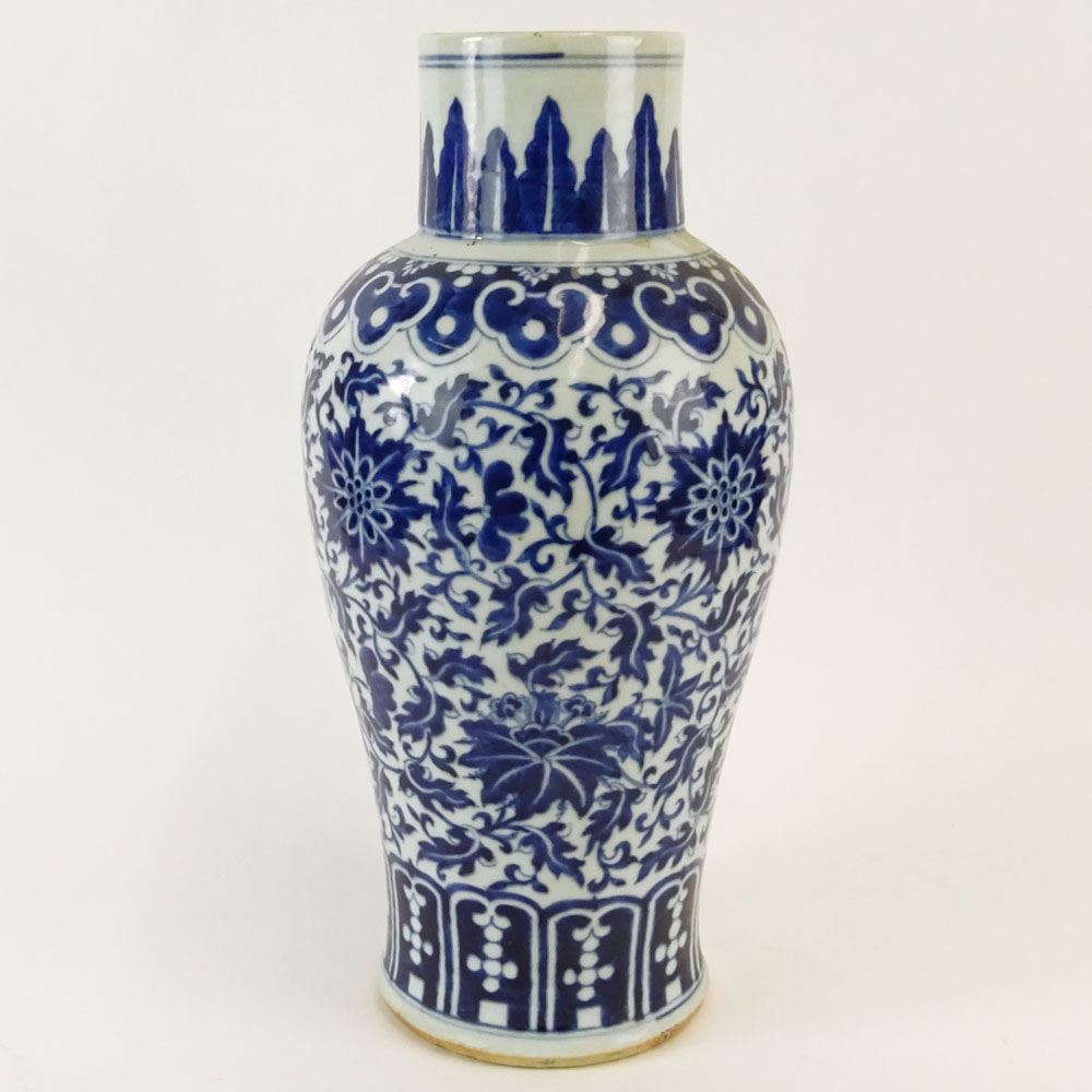 19/20th Century Chinese Blue and White Porcelain Baluster Vase.