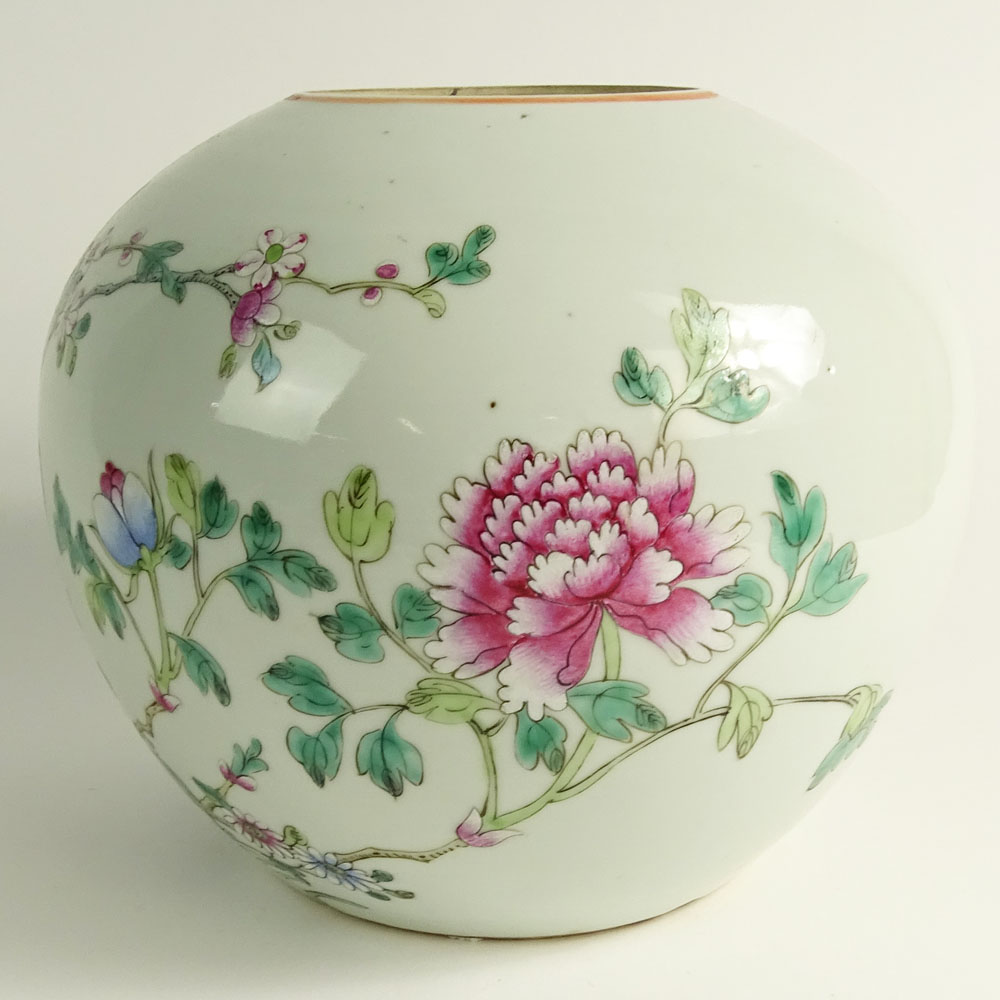 Vintage Mid Century Chinese Export Porcelain Hand Painted Rose Famille Round Jar.