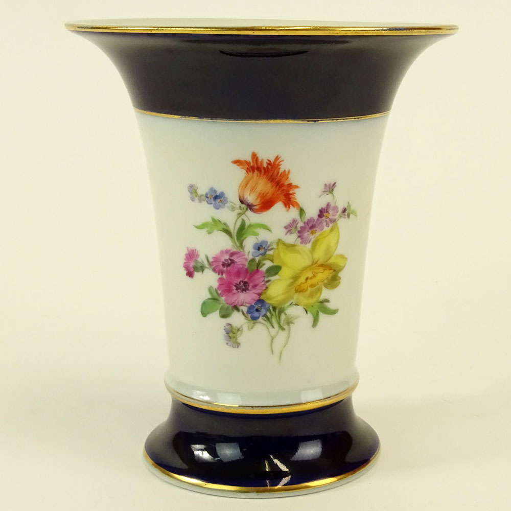 Meissen Hand Painted Porcelain Vase. | Kodner Auctions