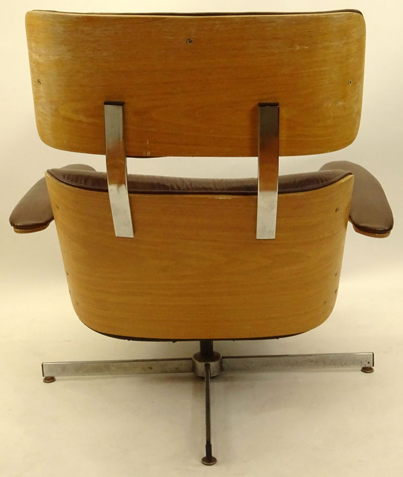 Mid Century Modern Plycraft Eames Style Recliner With Built-in Footrest.
