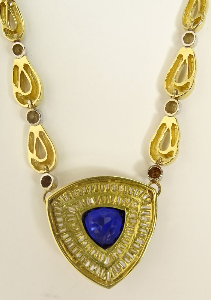 Lady's Large Gem Quality Tanzanite, Diamond and 18 Karat Gold Necklace set in the Center with a 9.27 Carat Trapezoidal