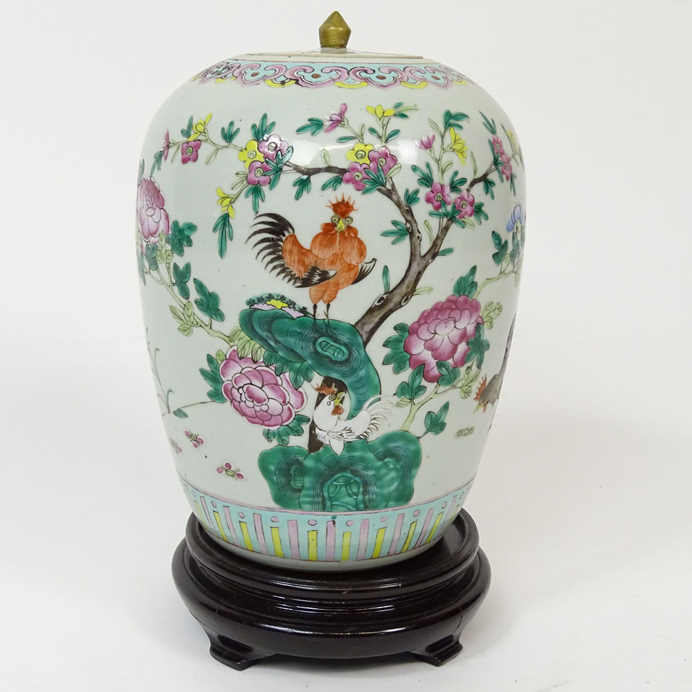 Antique Chinese Export Famille Verte Porcelain Ginger Jar. Decorated with Chickens throughout.