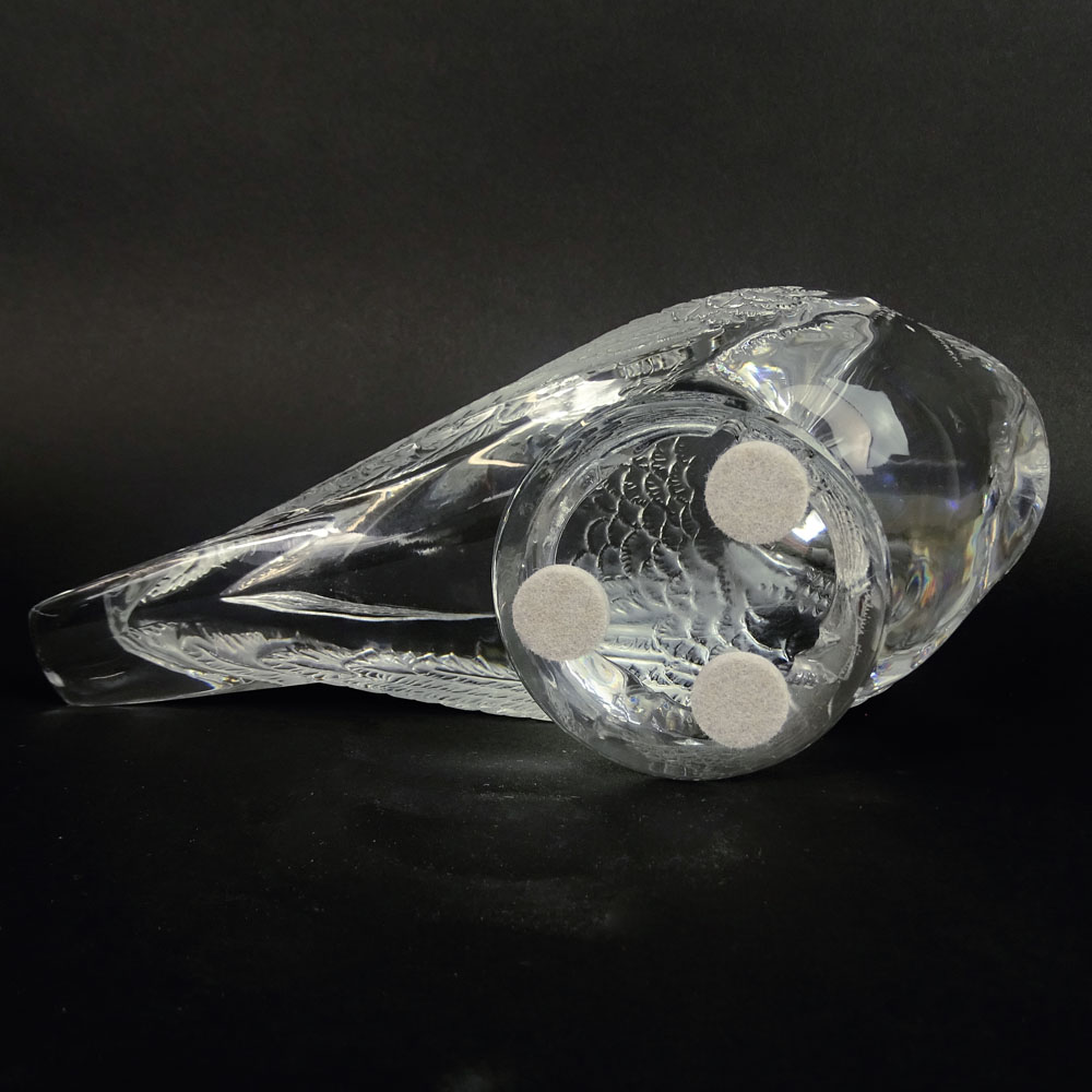 Lalique "Pigeon Bruges" Crystal Figure. 
