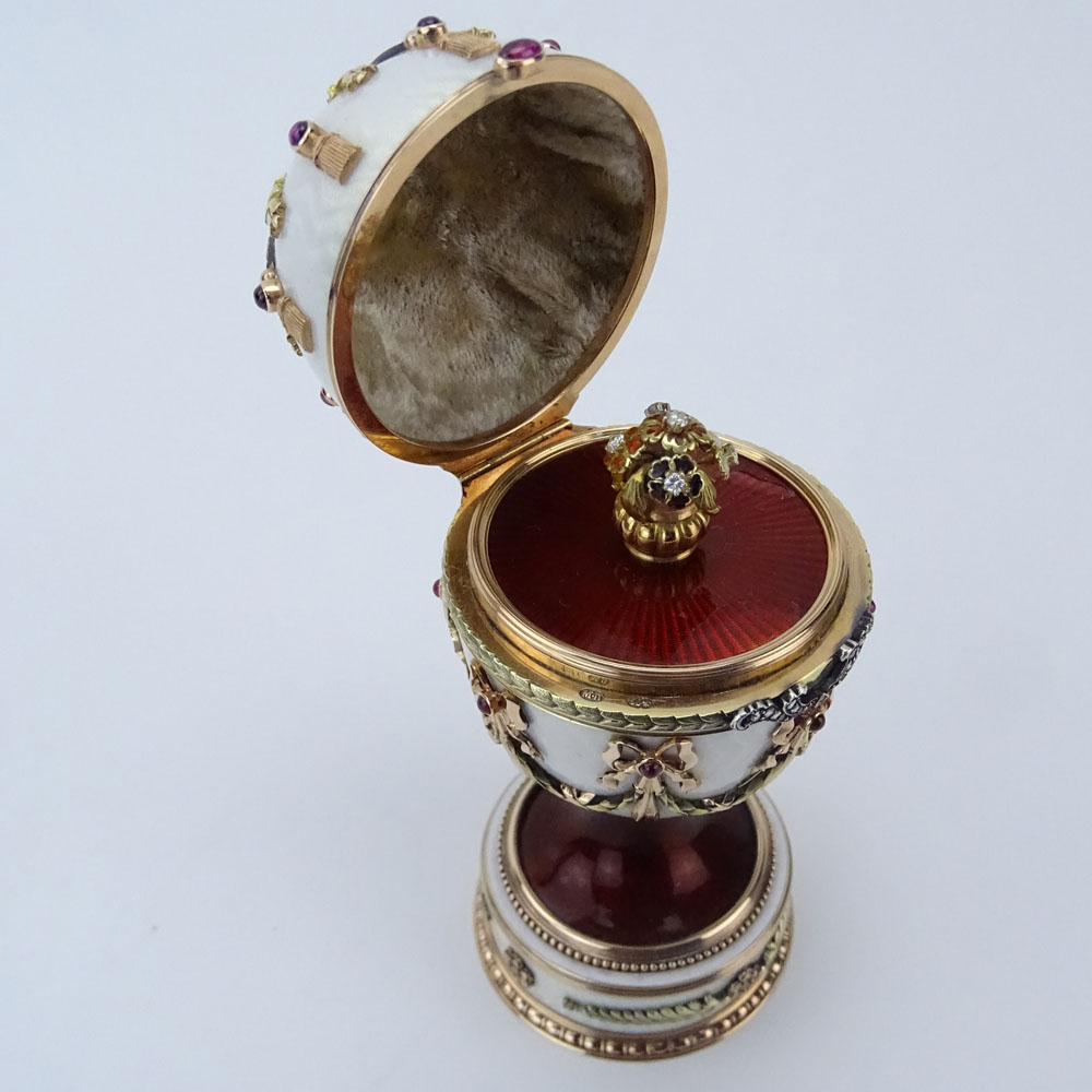 Early 20th Century Russian 56 Rose, Yellow and White Gold (14K), Moire and Guilloche Enamel Egg 