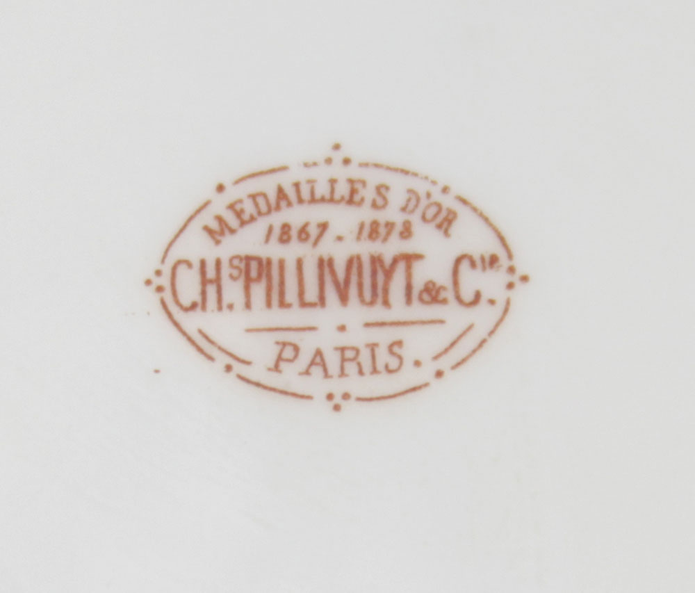 Circa 1867 CH Pillivuyt & Co Medaille D'Or Paris Cobalt Blue Gilt Hand Painted Porcelain Portrait Plate.