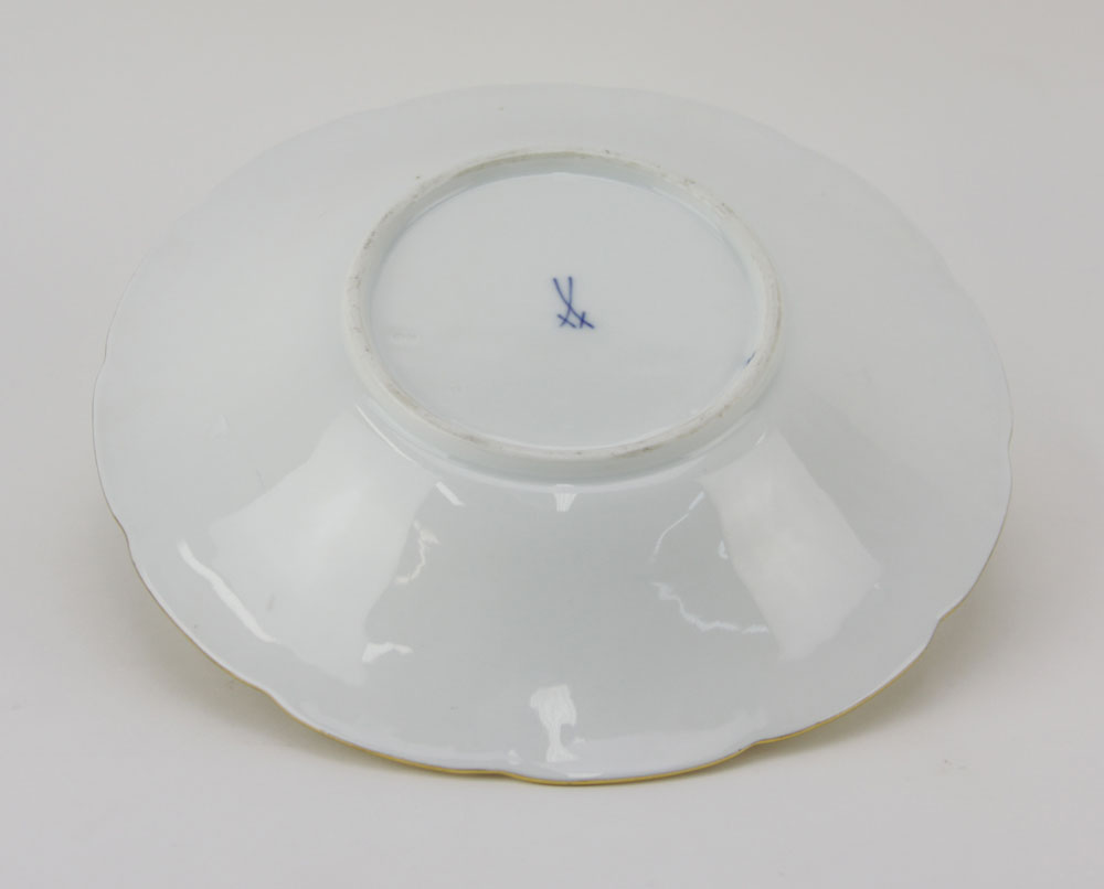 Vintage Meissen Parcel Gilt Hand Painted Porcelain Bowl.
