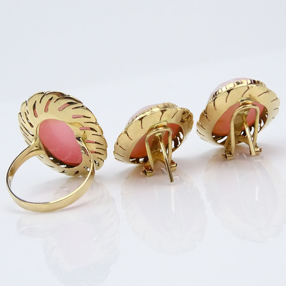 Lady's Vintage 14 Karat Yellow Gold and Shell Earrings and Ring Suite