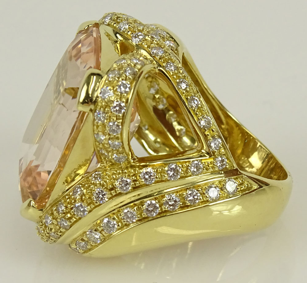 Lady's approx. 30.0 Carat Gem Quality Cushion Cut Kunzite, 2.50 Carat Round Cut Diamond and 18 Karat Yellow Gold Ring