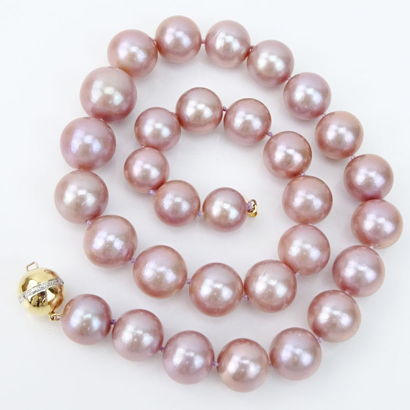 Single Strand Graduated Lavender Pearl Necklace with 14 Karat Gold Clasp