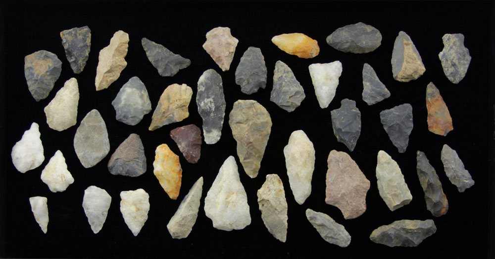 Grouping of Forty (40) Native American Indian Artifacts: Stone Arrow Heads