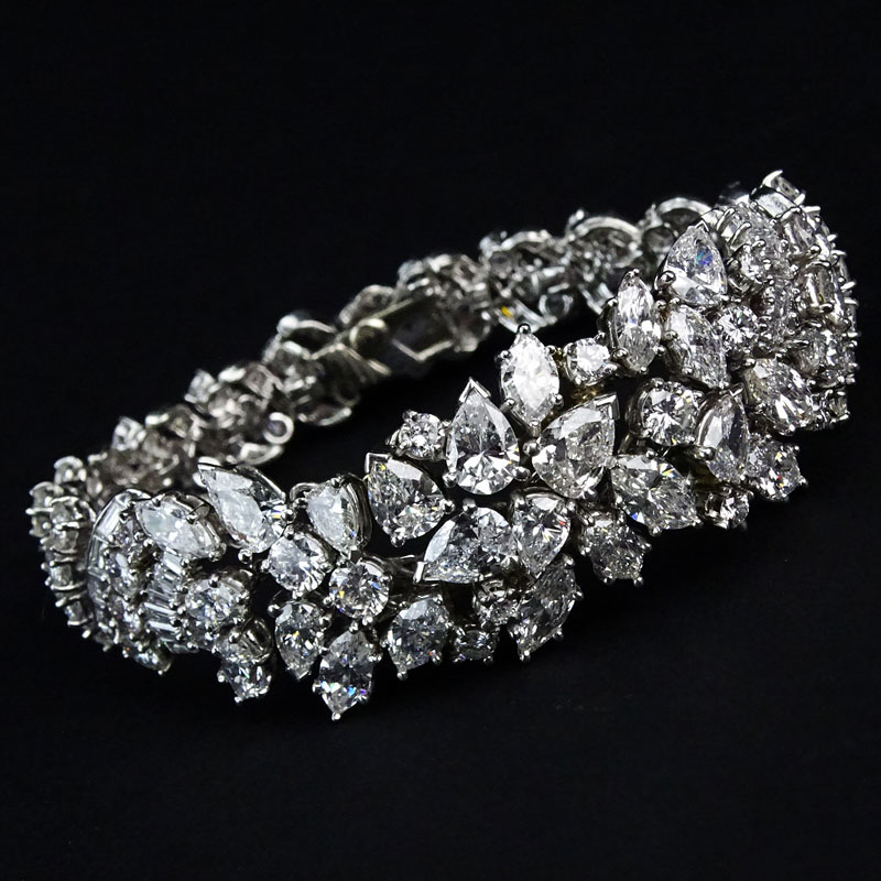 Magnificent Approx. 100.0 Carat Mixed Cut Diamond and Platinum Necklace, Bracelet and Earring Suite