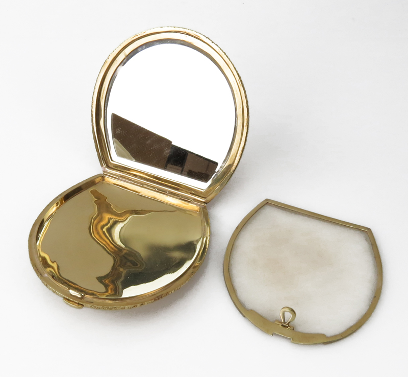 Vintage European Made 18 Karat Yellow Gold Basket Weave Design Lady's Compact with Mirror