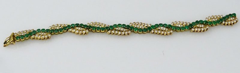 Vintage Approx. 8.0 Carat Colombian Emerald, 2.25 Carat Round Brilliant Cut Diamond and 18 Karat Yellow Gold Bracelet.