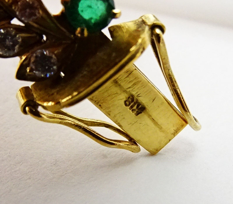 Vintage Approx. 8.0 Carat Colombian Emerald, 2.25 Carat Round Brilliant Cut Diamond and 18 Karat Yellow Gold Bracelet.