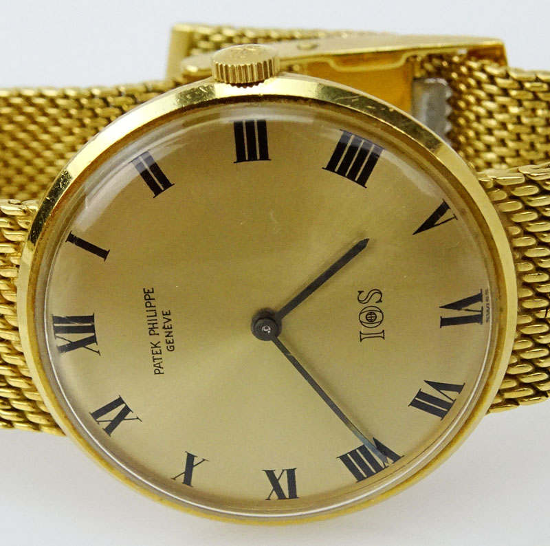 Men's Vintage Patek Philippe Genève IOS Executive 3562 18 Jewel 18 Karat Yellow Gold Bracelet Watch, Manual Movement with Box and Tag