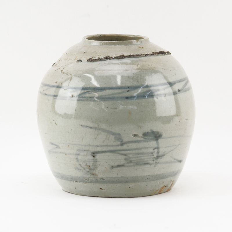 19/20th Century Chinese Ming Style Blue and White Pottery Jar