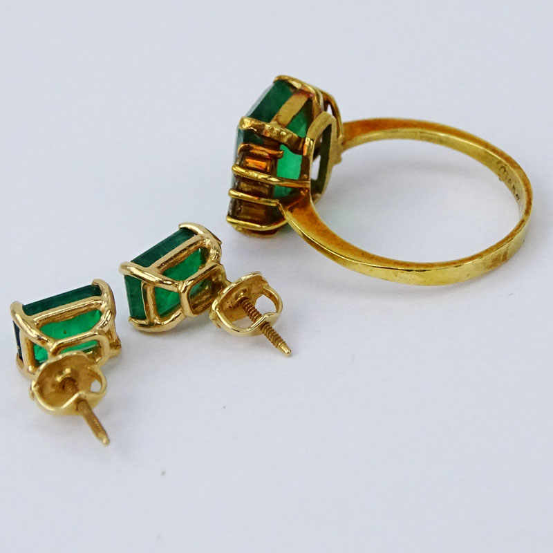 Vintage Colombian Emerald and Yellow Gold Ring and Ear Stud Suite