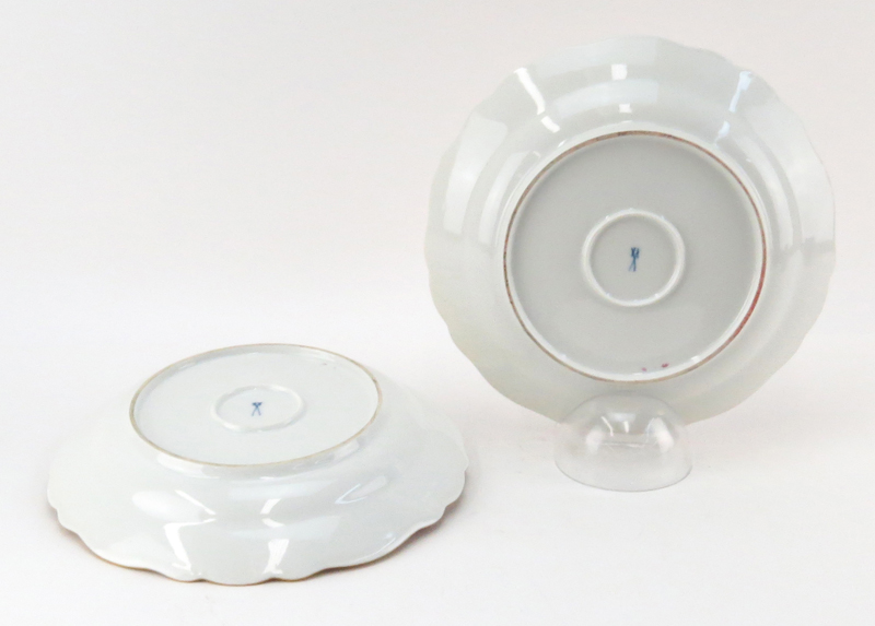 Pair of Antique Meissen "Neuer Ausschnitt" Porcelain Dishes