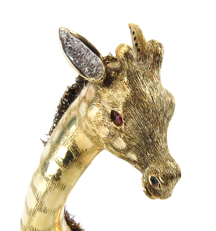 Vintage Buccellati style 14 Karat Yellow Gold Giraffe Figure with Pave Diamond Ears and Ruby Eyes