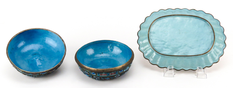 Grouping of Two (2) Chinese tabletop Items
