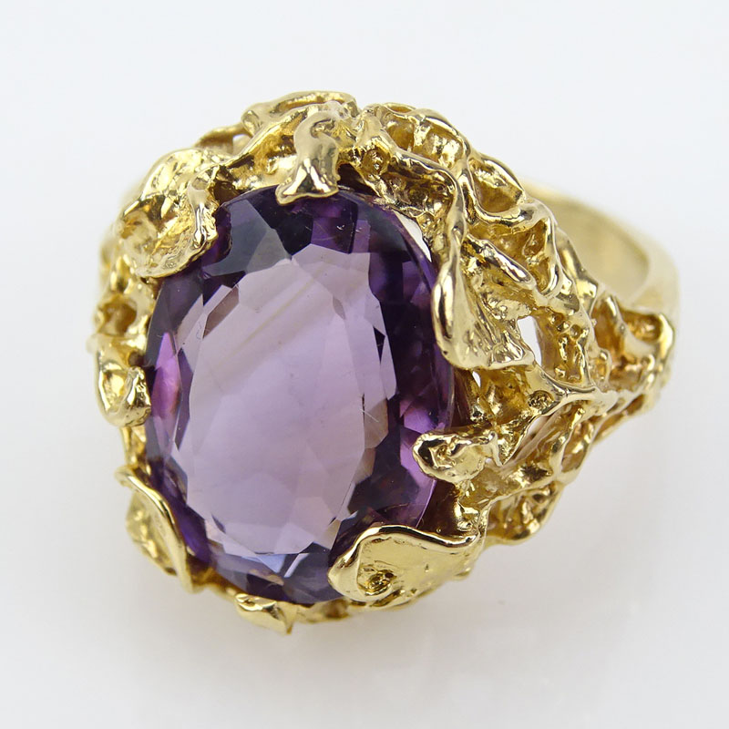 Lady's Vintage Oval Cut Amethyst and 14 Karat Yellow Gold Ring