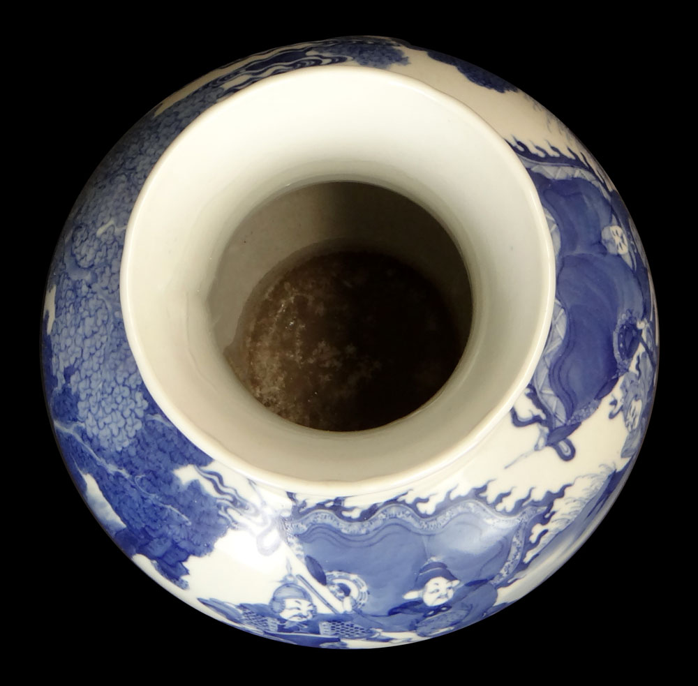 Chinese Kangxi style Blue and White Porcelain Vase
