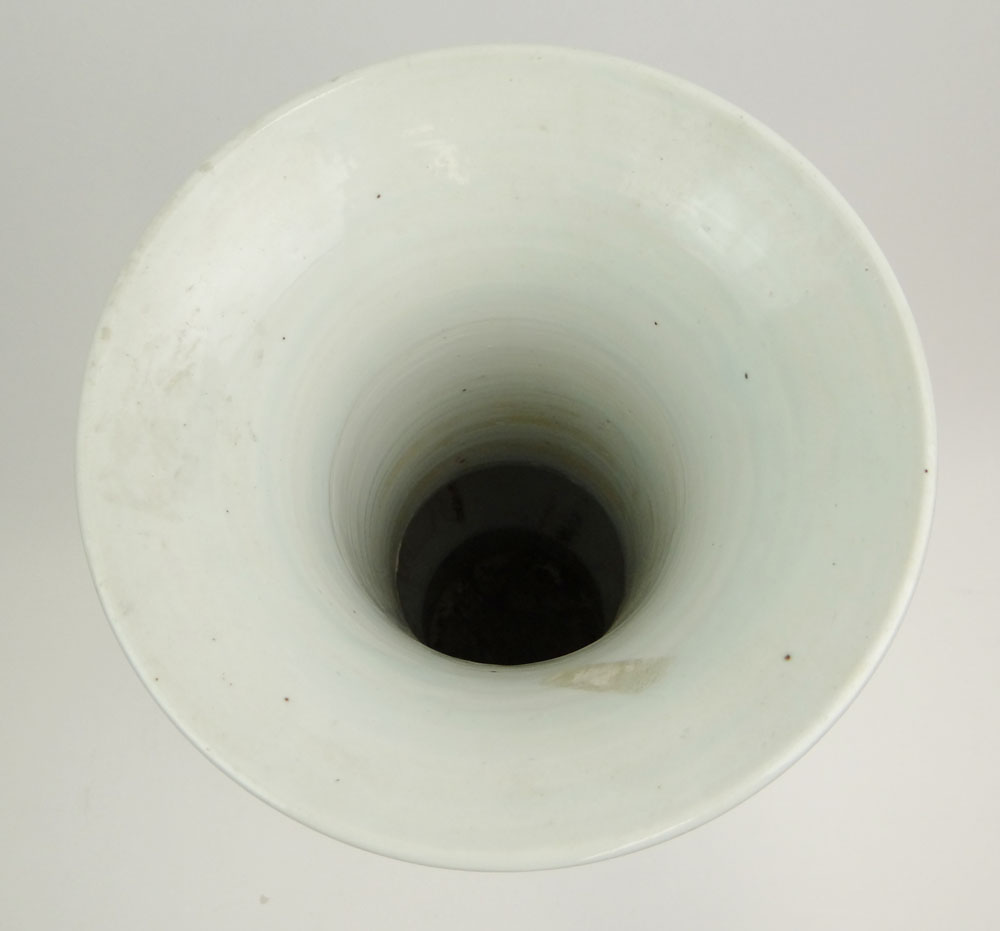 Large Chinese Kangxi style Blue and White Porcelain Gu Vase