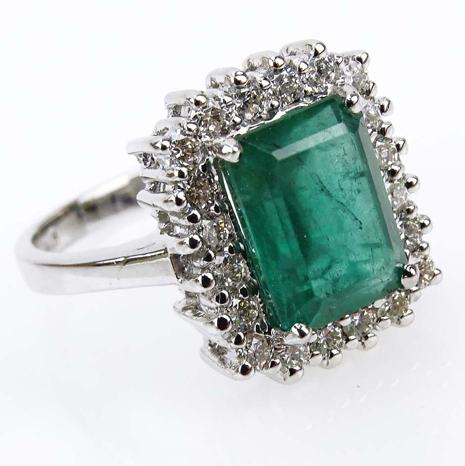 Contemporary 2.92 Carat Emerald, Diamond and 18 Karat White Gold Ring. 