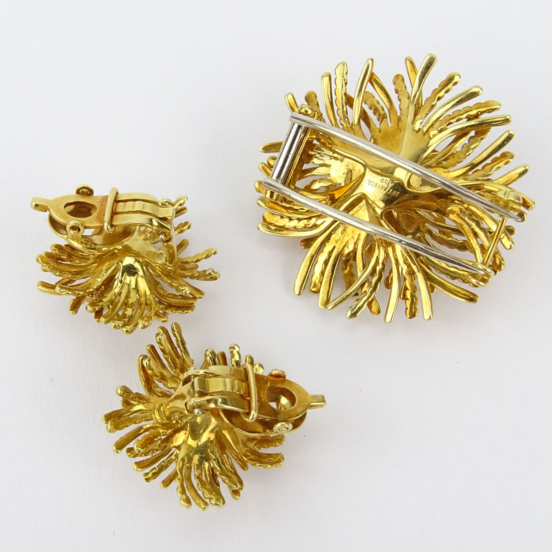 Vintage Tiffany & Co Round Brilliant Cut Diamond and 18 Karat Yellow Gold Brooch and Ear clip Suite.