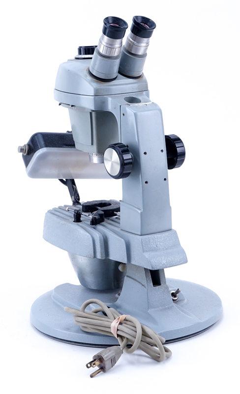 Vintage Bausch & Lomb GIA Microscope. 0.7X-3X.