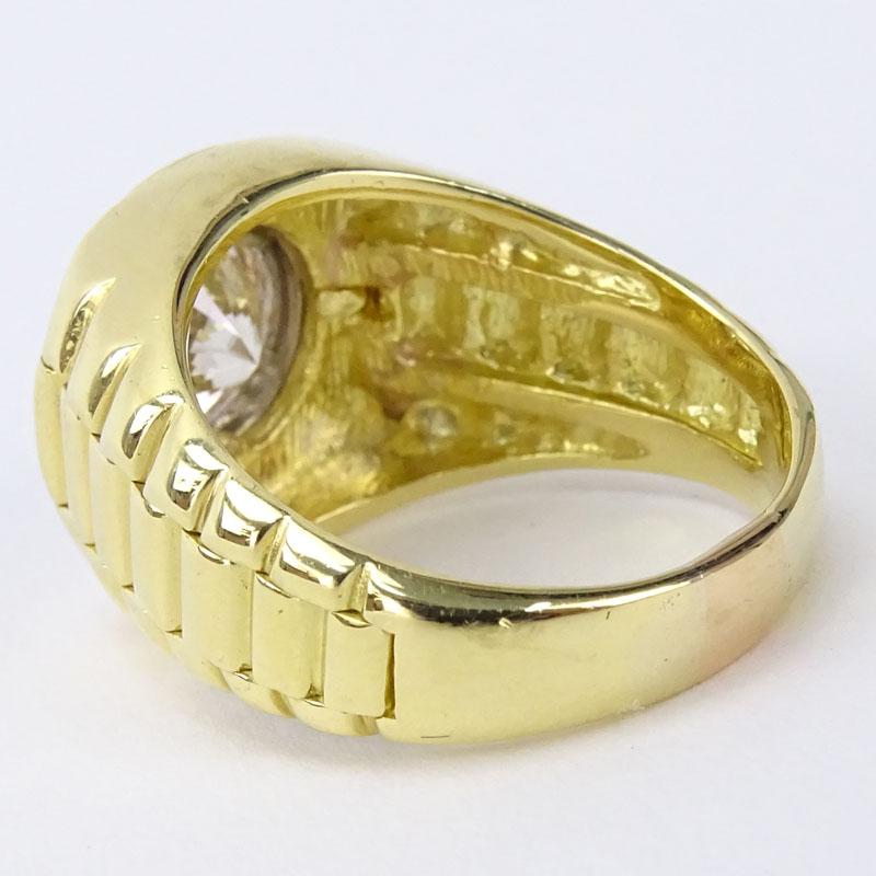 Man's Approx. 3.0 Carat Round Brilliant Cut Diamond and 18 Karat Yellow Gold Ring.