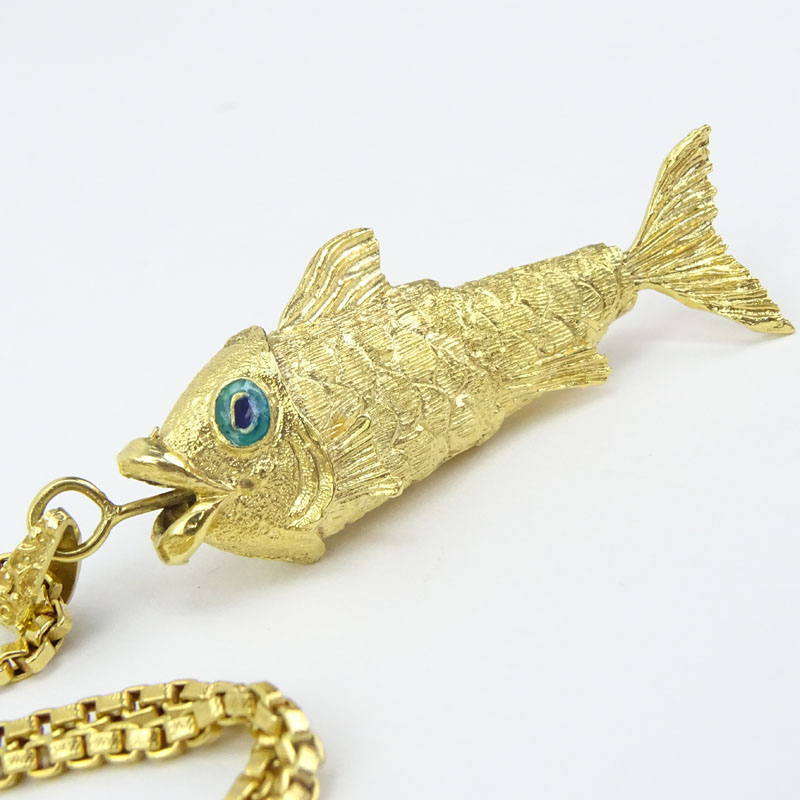Vintage Italian 18 Karat Yellow Gold Articulated Fish Pendant on 18 Karat Yellow Gold Box Link Chain.