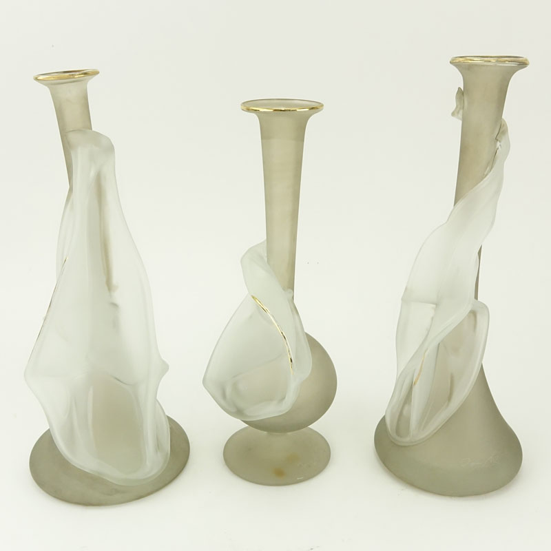 Set Of Three 3 Frosted Art Glass Vases Kodner Auctions