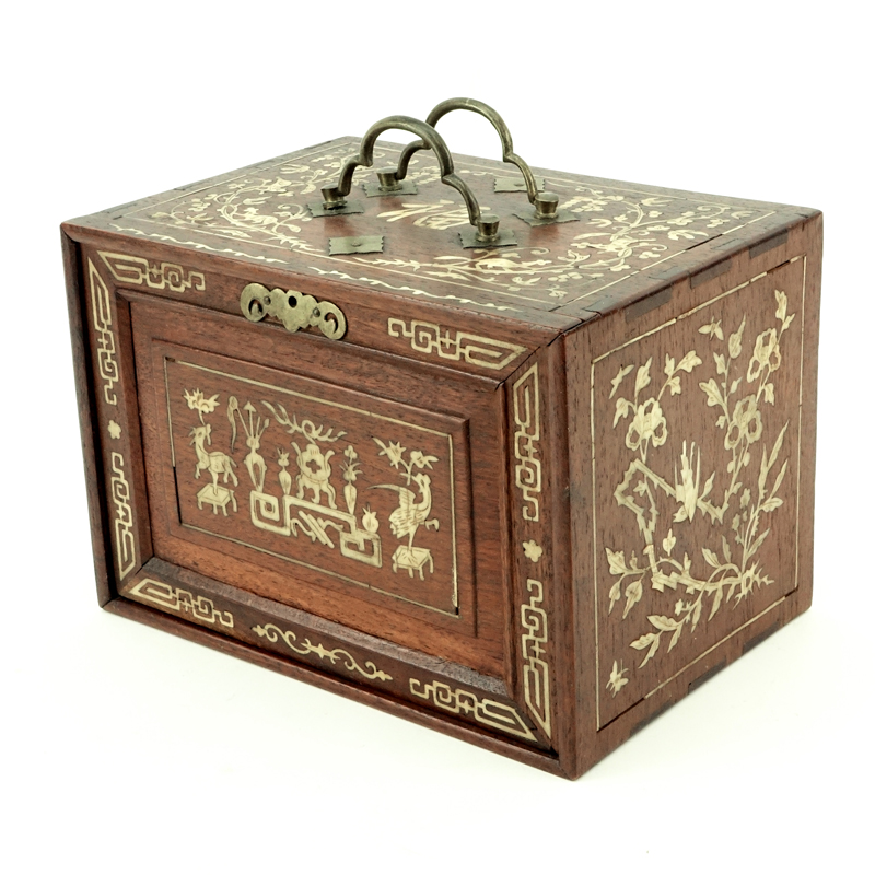 Vintage Bone Mah Jong Set In Bone Inlaid Wood Box.